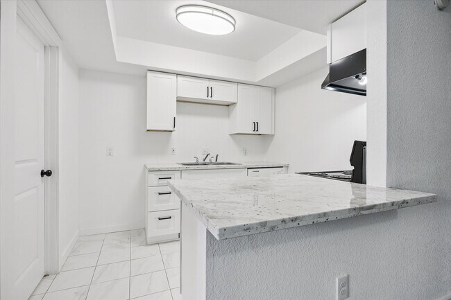Photo - 1938 Upland Dr