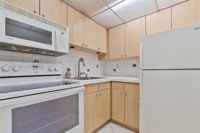Photo - 8605 SW 68th Ct Unit 22