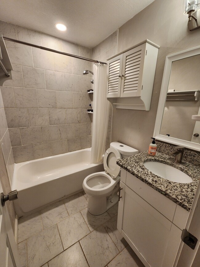 Photo - 2724 Mapleton Ave