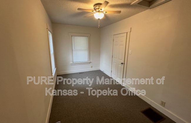 Photo - 2627 SE Illinois Ave