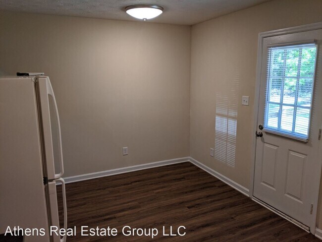 Photo - 2 br, 1 bath House - 661 Maplewood Lane