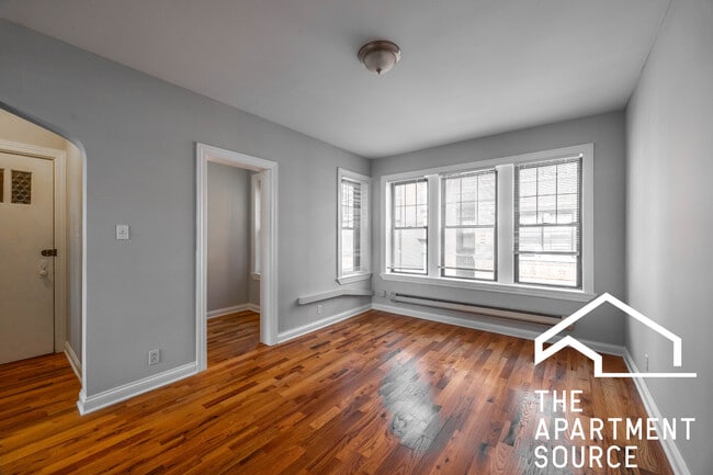 Building Photo - 4409 N Wolcott Ave Rental
