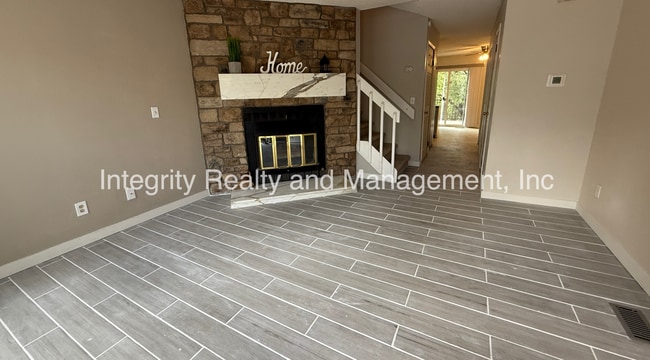 Photo - 2626 E Nichols Cir
