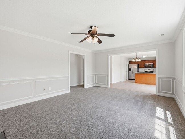 Photo - 302 Mann St