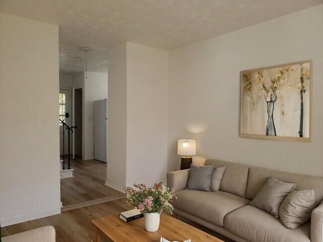 Photo - 4495 W 137th St