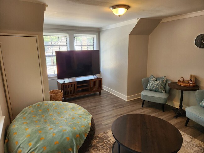 Photo - Cozy Apartment located near UAMS! Unit Suite #3