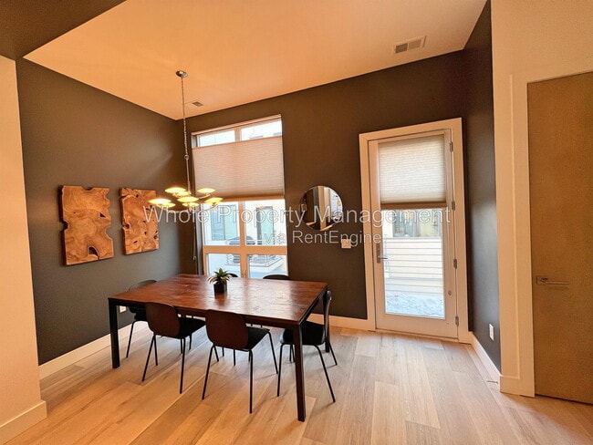 3444 Navajo St