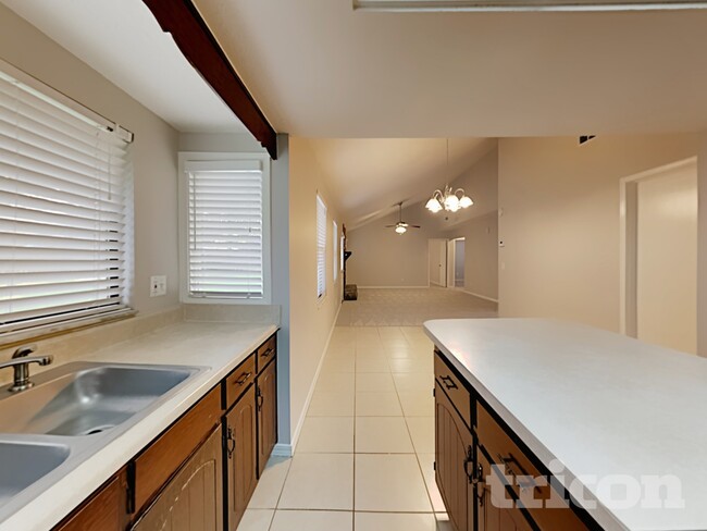 Photo - 8708 Bishopswood Dr