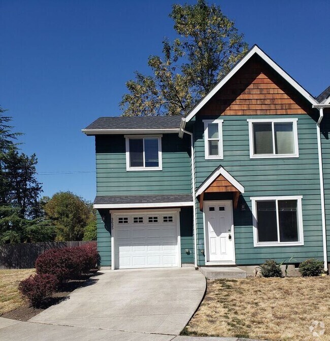 Building Photo - 3635 E Amazon Dr Rental