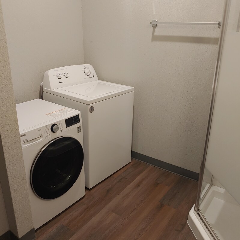 Photo - 1520 E Berry St Unidad 105