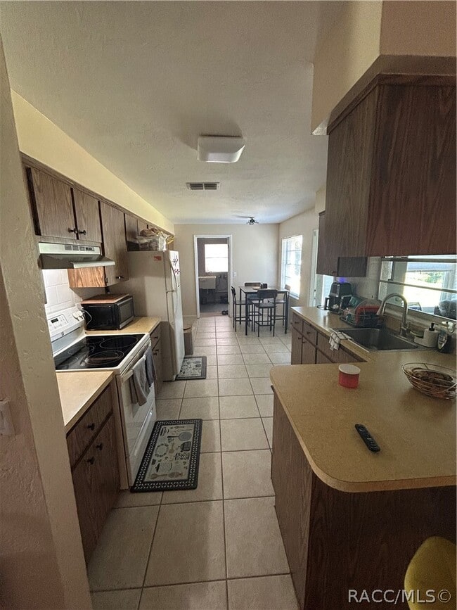 Photo - 209 S Tyler St