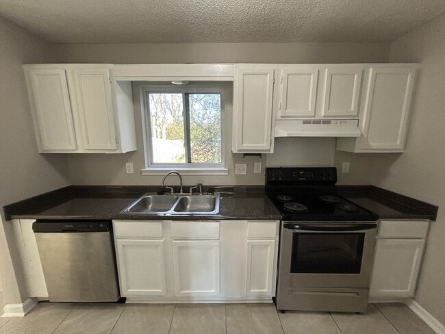 Photo - 413 Oakland Rd