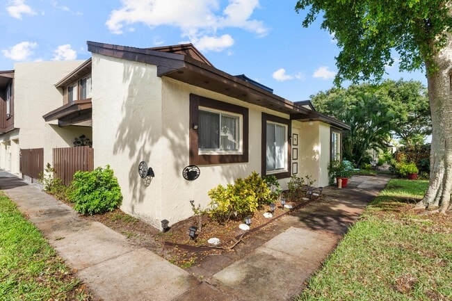 Photo - 5312 Bosque Ln Unidad 78