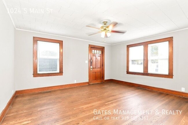 Photo - 1024 S Main St