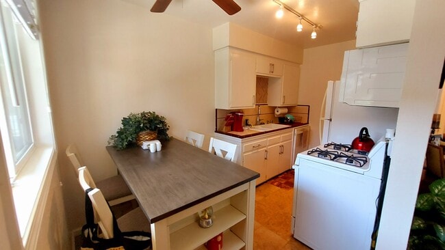 Photo - 3565 N E St Unidad 3565