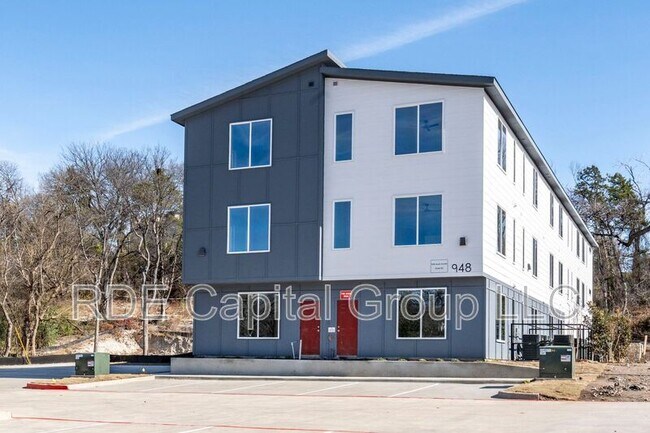 Photo - 948 S Corinth St Rd Unit 5