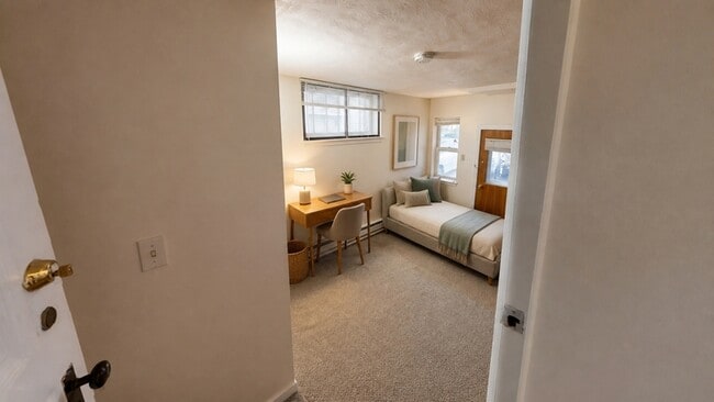 Photo - 802 E Kingsley St