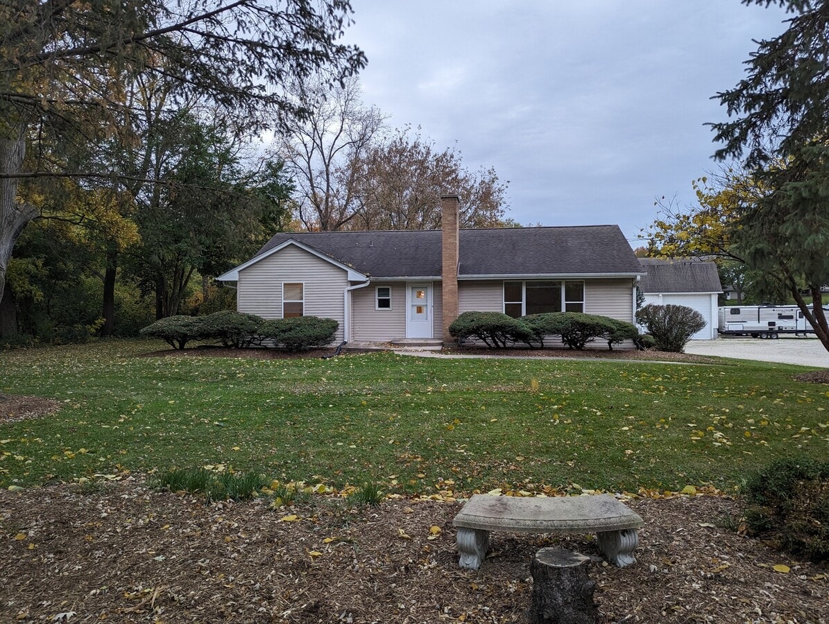 Photo - 2709 Crystal Lake Rd House