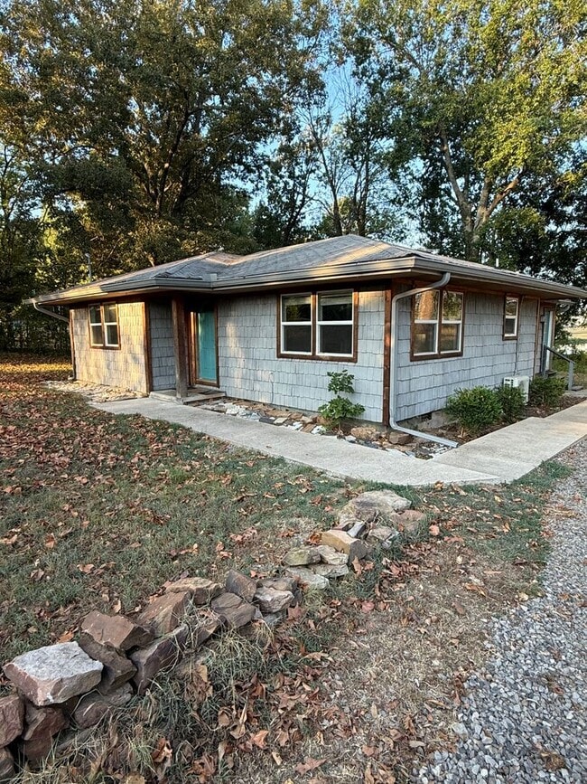 Building Photo - 1123 Carter St