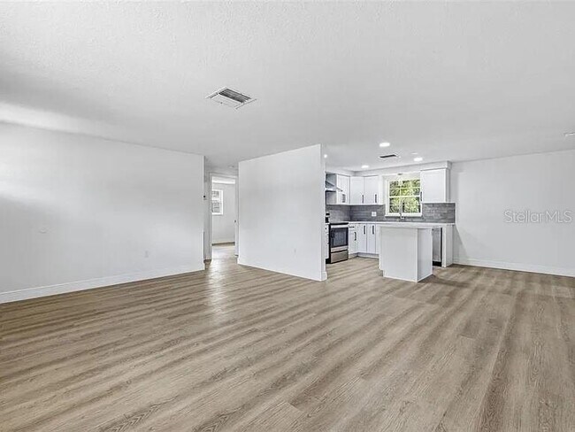 Photo - 39252 Heights Ave