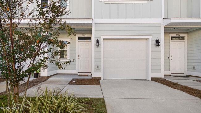 Photo - 7592 Shadow Lake Dr