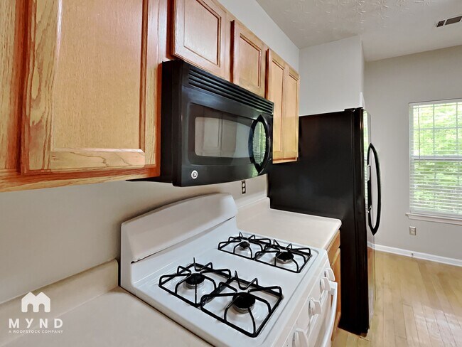 Photo - 942 Tree Creek Pkwy
