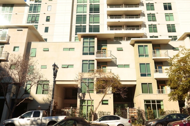 Photo - Acqua Vista Condominiums