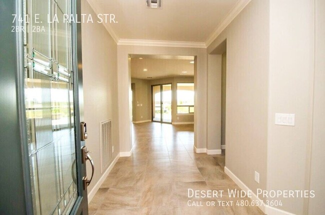 Photo - 741 E La Palta St