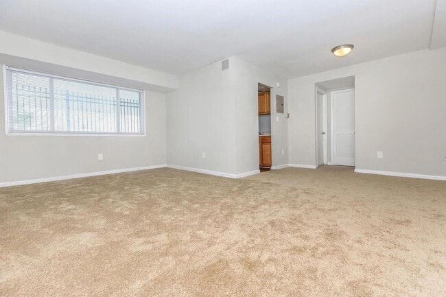 Regency Court Apartments