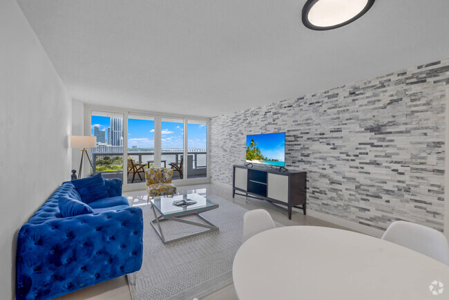 Building Photo - 1717 N Bayshore Dr Unit ID1054127P Rental