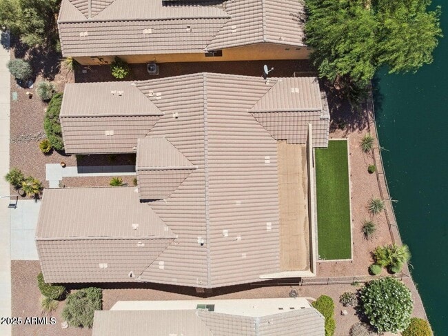 Photo - 42575 Abbey Rd