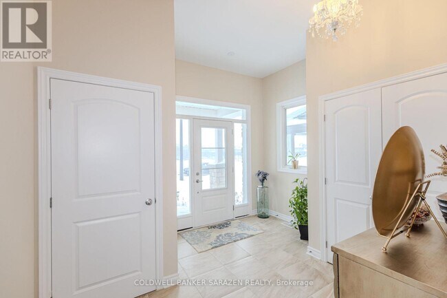 Photo - 942 Guinness Cres