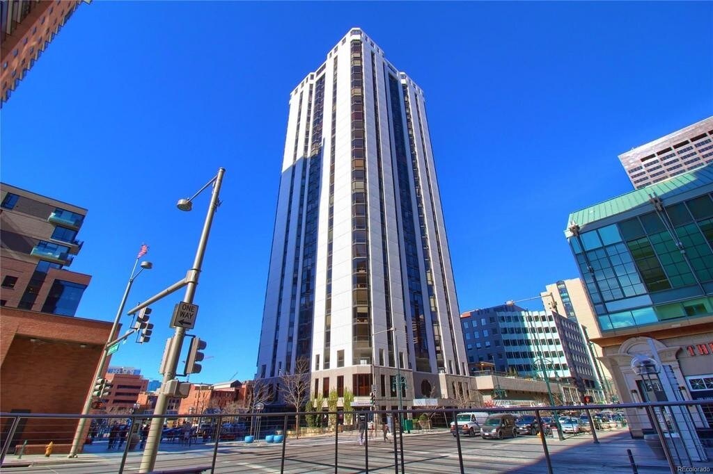 Primary Photo - Barclay Towers