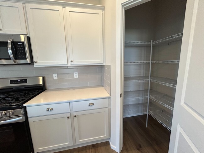 Photo - 294 E Viceroy Ave