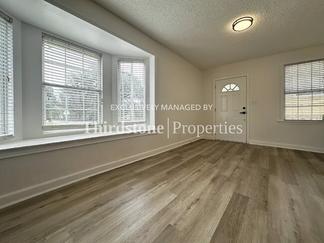 Photo - 1178 Murray Dr