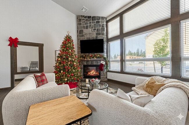 Building Photo - Heritage Villas