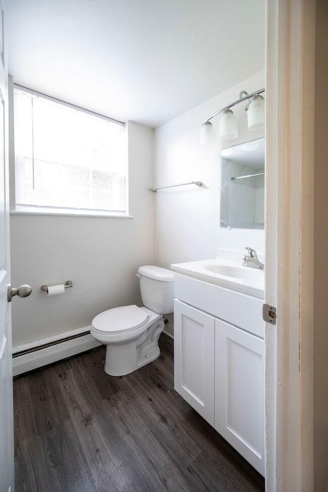 Photo - Rosewood Apartments