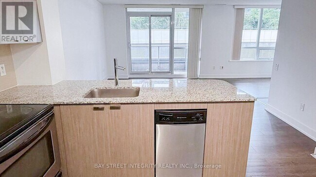 23 Sheppard Ave E Unit 402