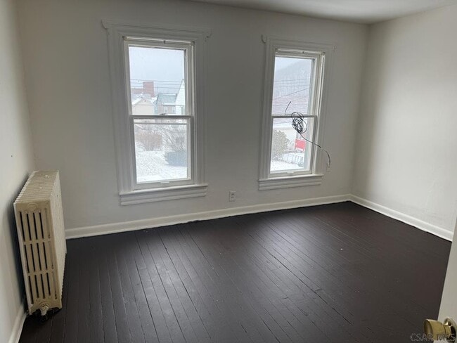 Photo - 85-87 Grass Ave