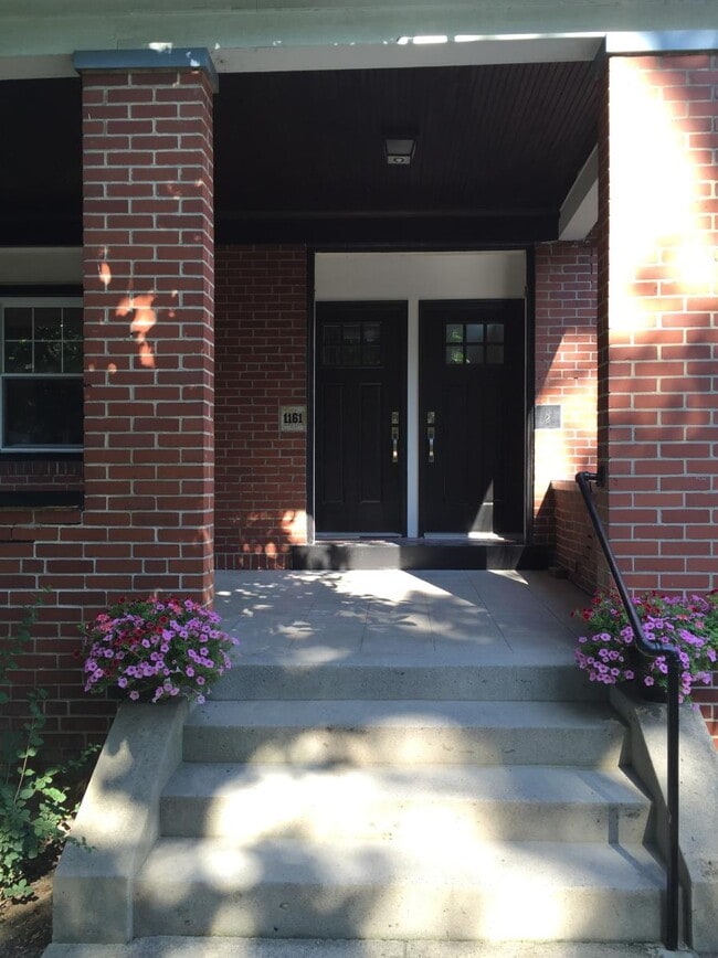 Photo - 1161 King Ave Unit 1