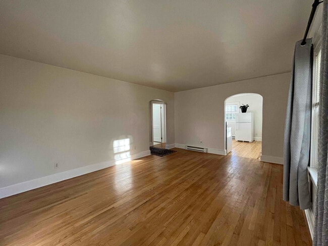 Photo - 44 Axley St