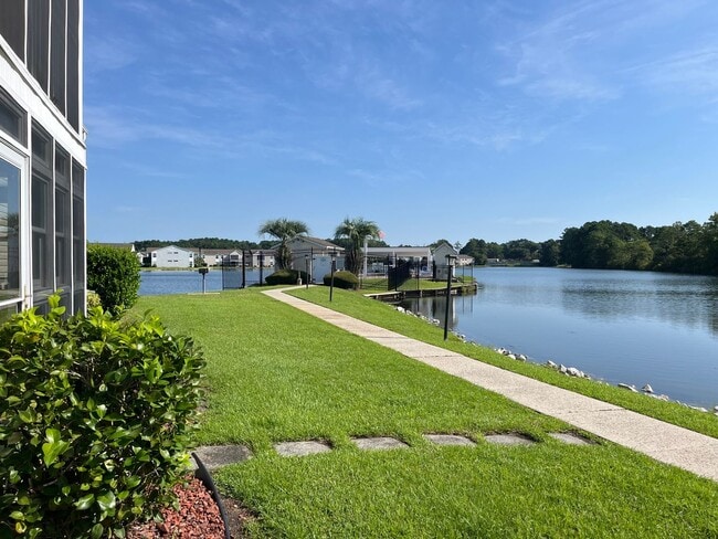 Photo - 2136 Clearwater Dr Unit F