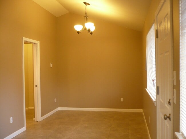 Photo - 227 NW 11th St