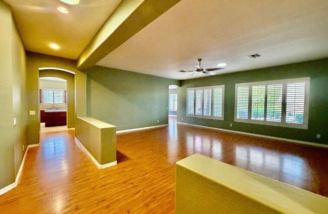 5916 W Fetlock Trail