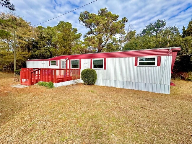 Building Photo - 2 Bedroom, 1.5 Bath Singlewide Home Located in Hampstead