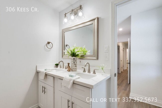 Photo - 306 Kees Cir