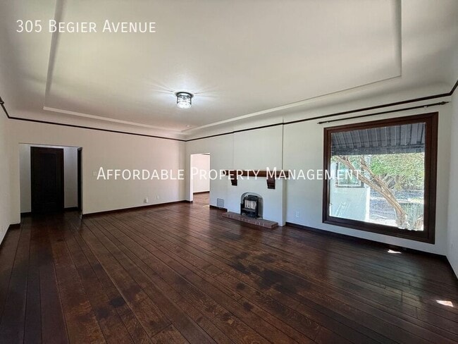 Photo - 305 Begier Ave