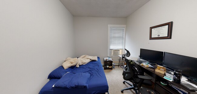 Photo - 17 Portsmouth St Unit 2