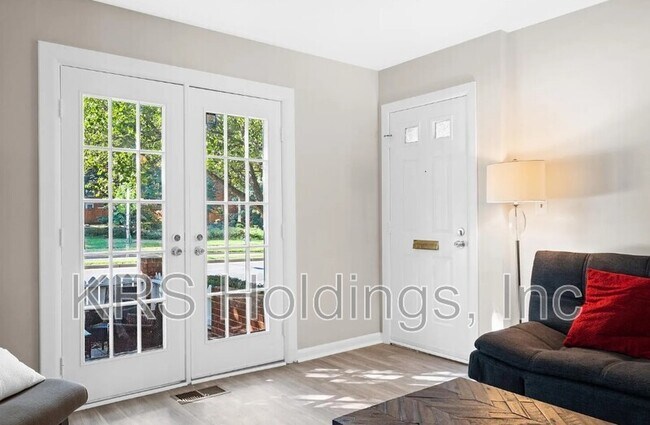 2515 S Walter Reed Dr Unit C