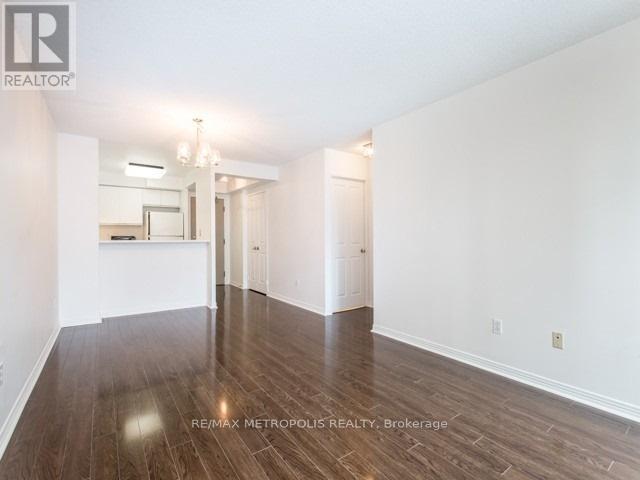 Photo - 942 Yonge St Unit 719